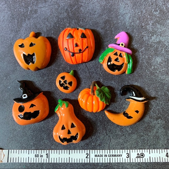 8pc Mixed Halloween Pumpkin Resin Cabochons - Picture 2 of 6